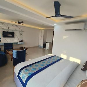 Deluxe Family Suite